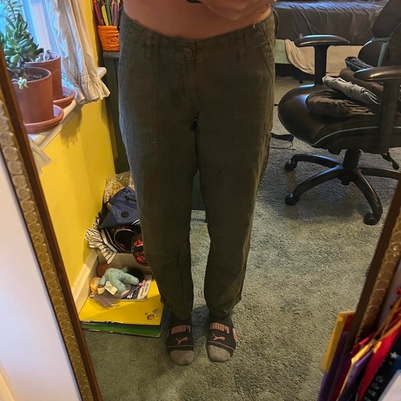Brandy Melville Straight Leg Pants - Picture 2 of 3